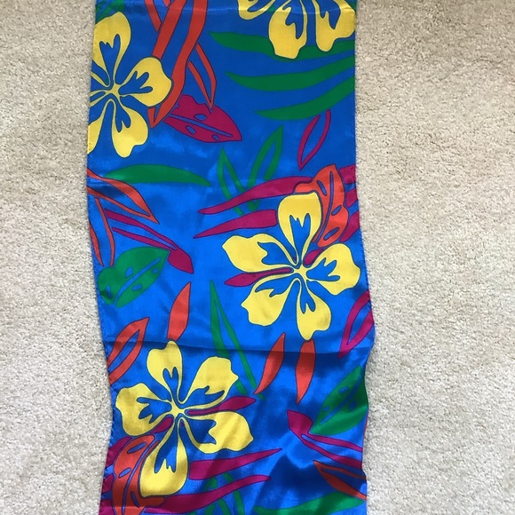 Liz Claiborne Blue Tropical Floral Print Scarf - Picture 7 of 10